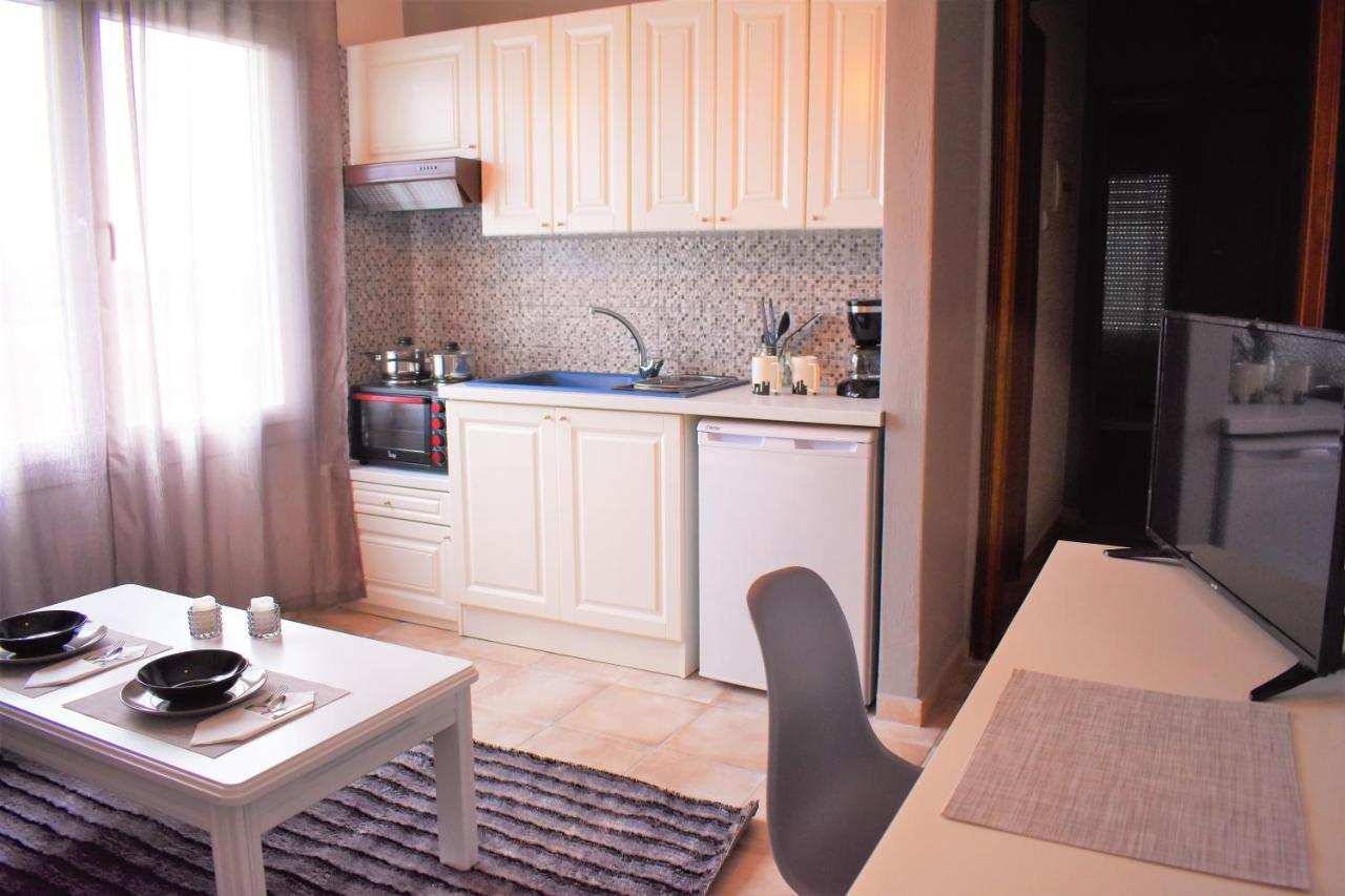 Ferienwohnung Cozy&Modern Komotini Exterior foto