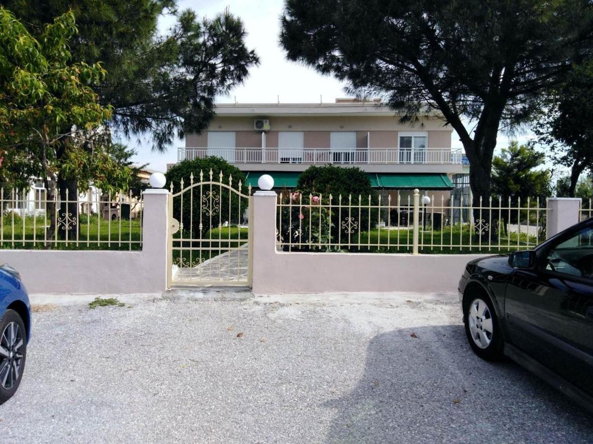 Ferienwohnung Cozy&Modern Komotini Exterior foto